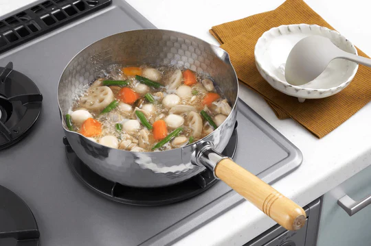 Yukihira Stainless Saucepan 22cm - Image 3